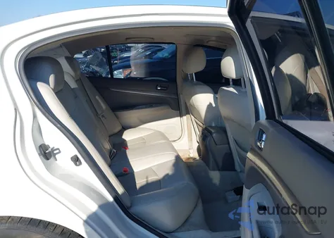 2010 Infiniti G37X z USA, uszkodzony, nr VIN JN1CV6AR5AM250605